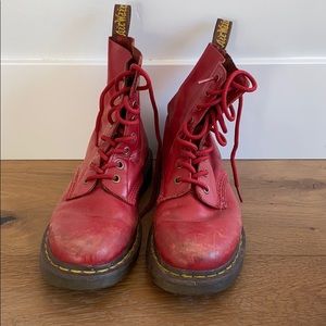Red leather Dr. Martens size US 7